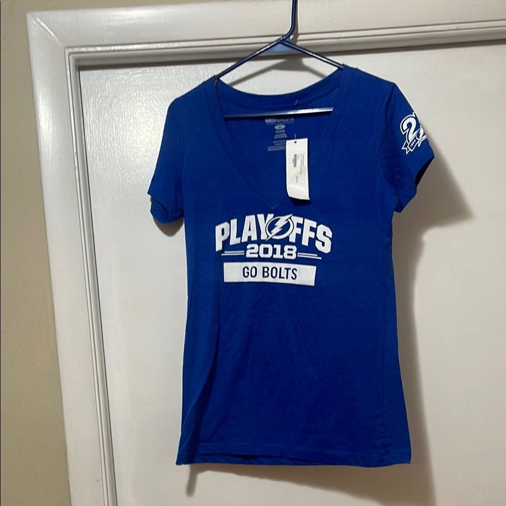 NWT Tampa Bay Lightning playoff shirt, size medium